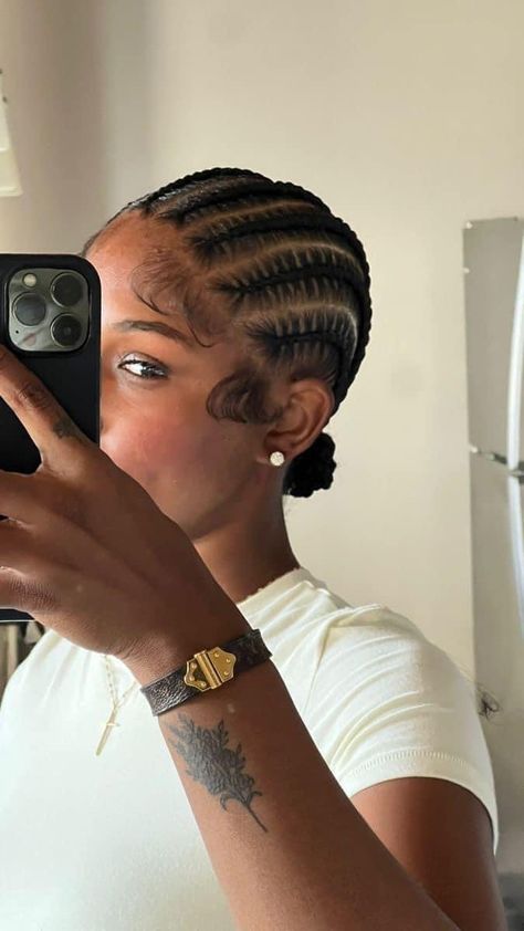 6 Straight Back Braids, Stitch Braids Straight Back, Small Stitch Braids, 6 Feed In Braids, Straight Back Feed In Braids, Back Braids, Straight Back Braids, Feed In Braids, Back Braid