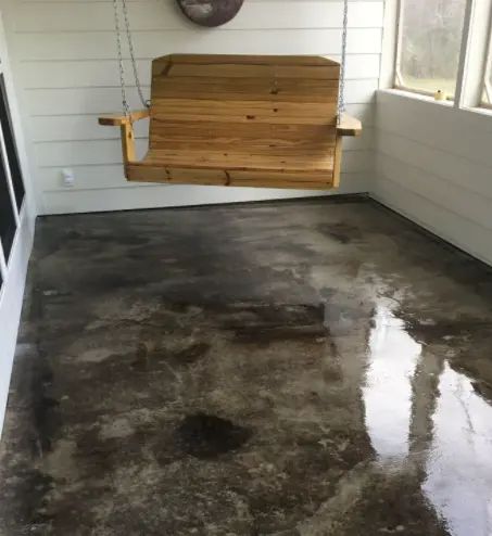 Concrete Floor Mudroom, Black Stained Concrete Floors, Valspar Concrete Stain, Cement Floor Diy, Acid Wash Concrete, Concrete Acid Stain Colors, Acid Stain Concrete, Concrete Kitchen Floor, Water Based Concrete Stain