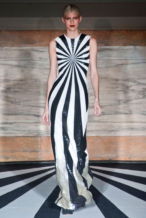 Matthew Williamson Fall 2014 RTW Collection London Fashion Weeks, Fashion Gowns, Black And White Dress, Matthew Williamson, Art Dress, Op Art, Fall 2014, Tim Burton, Fashion Pictures