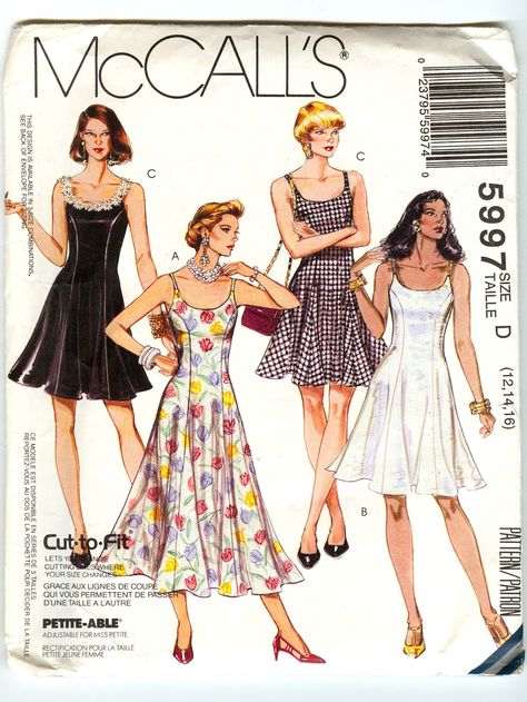 90s Dress Pattern, Slip Dress Pattern, Sewing Summer Dresses, Vintage Clothes Patterns, Simple Summer Dresses, Summer Dress Patterns, Vintage Dress Patterns, Dress Making Patterns, Sewing Design