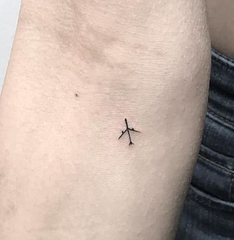 Fine Line Stick And Poke, Fine Line Plane Tattoo, Ecg Tattoo, Heart Rate Tattoo, Aircraft Tattoo, Fine Tattoos, Wrist Band Tattoo, Plane Tattoo, Stick Poke Tattoo