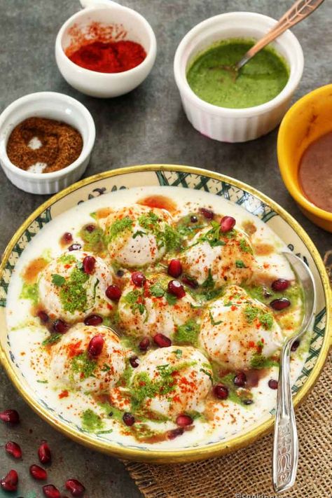 Dahi Bhalla Recipe, Bhalla Recipe, Dahi Vada Recipe, Indian Chaat, Indian Fast Food, Dahi Vada, Lentil Fritters, Indian Food Photography, Tastemade Recipes