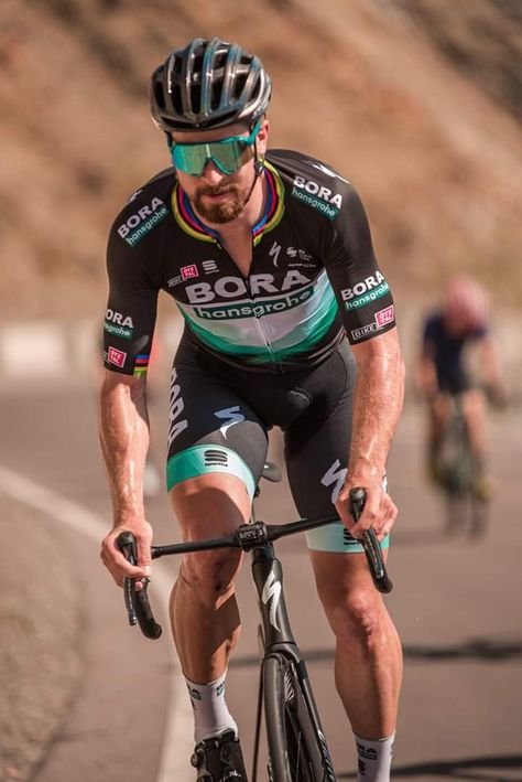 Peter Sagan, Vuelta San Juan 2020 Aesthetic Bike Ride, Mens Cycling Clothes, Cycling Training Plan, Aesthetic Bike, Cycling Inspiration, Giant Bikes, Peter Sagan, Cycling Pictures, Cycling Photography