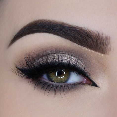 shimmery soft smokey eye ~  we ❤ this! moncheribridals.com Autumn Diys, Light Smoky Eye, Smoky Eye Makeup Tutorial, Wedding Hairstyles And Makeup, Makeup Tip, Look Grunge, Wedding Day Makeup, Best Makeup Tips, Makijaż Smokey Eye