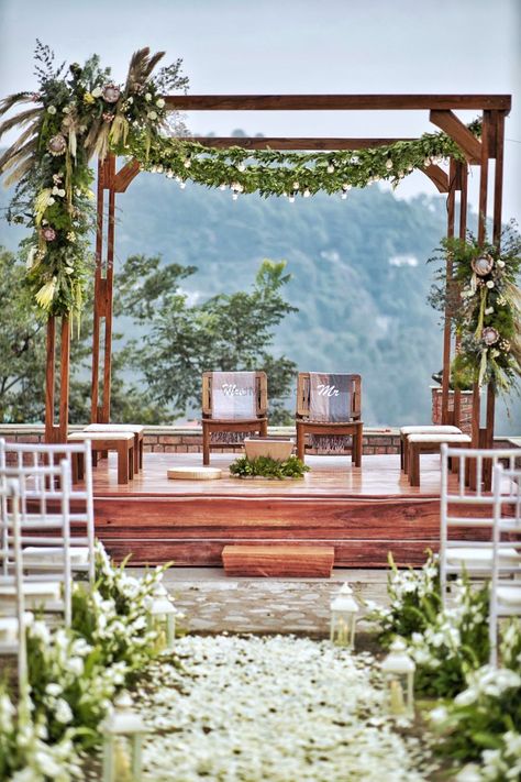 Rustic mandap with a scenic view of the hills in the backdrop. Mandap Decoration, Mandap Design, Wedding Setup, Luxe Decor, Rustic Luxe, Mandap Decor, Wedding Mandap, Outdoor Indian Wedding, Indian Wedding Planning