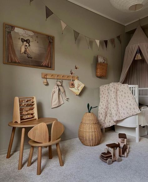 Scandinavian Kids Rooms, Kids Rooms Inspo, Baby Deco, Toddler Bedroom Girl, Kids Room Interior Design, Colorful Kids Room, Wall Colour, Toddler Boys Room, Warm Colours