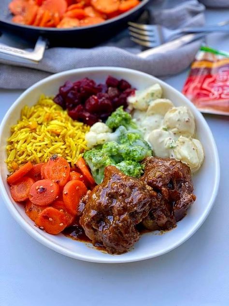 South African Food, Cooking Soul Food, Variety Food, Spicy Carrots, Meat Diet, Healthy Food Menu, Catering Ideas Food, Soul Food Dinner, Healthy Food Inspiration