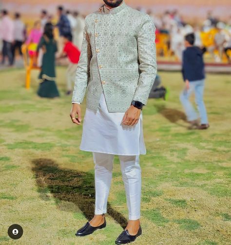 Engagement Shoes For Men, Kurta Pajama With Blazer Men, Boys Engagement Outfit Indian, Marriage Dress For Men Indian Formal, Bridegroom Outfits For Wedding, Traditional Dresses For Boys, Sadri Kurta For Men, Wedding Dress For Man, Jodhpuri Suits For Men Wedding Royal