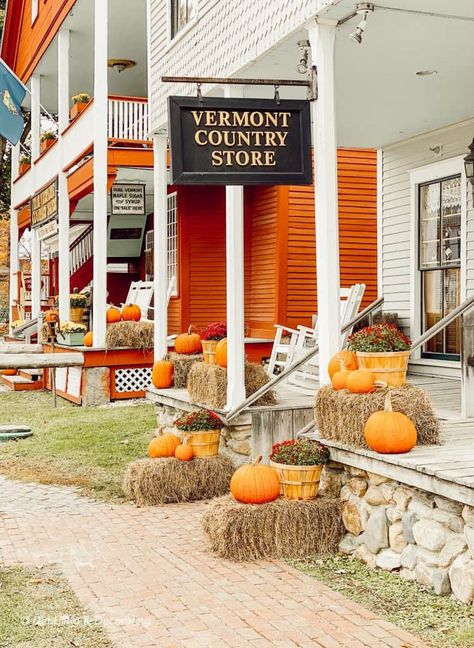 Discover Aesthetic, Vintage Market Days, Coastal Cottage Decorating, Big Red Barn, Fall Aesthetics, Vermont Country Store, Best Barns, Indian Home Interior, Dollar Tree Finds