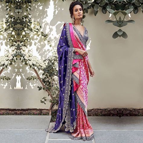 Dolly Jain • Saree Stylist on Instagram: “Waterfall drape ... tutorial coming soon” Double Drape Saree, Different Ways To Drape A Saree, Sari With Pants, Double Saree Draping Styles, Saree With Jeans, Sari Modern, Pants Saree, Saree With Pants, Drape Sari