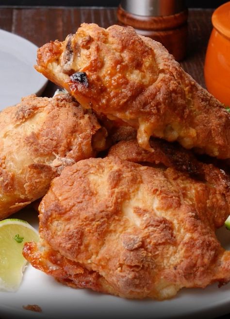 Oven Fried Chicken In Cast Iron Skillet, Fried Chicken In Oven Recipes, Southern Oven Fried Chicken, Betty Crocker Oven Fried Chicken, Breaded Chicken Leg Recipes, Best Oven Fried Chicken Recipe, Kfc Baked Chicken Recipe, Oven Fried Chicken Legs Crispy, Amish Fried Chicken