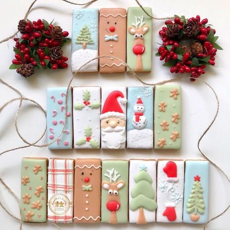 Rectangle Christmas Cookies Decorated, Stick Christmas Cookies, Christmas Cookie Sticks, Stick Cookies, Fake Story Instagram, Christmas Sugar Cookies Decorated, Winter Cookies, Flooding Cookies, S Cookies