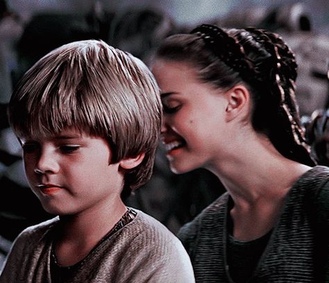 Anakin And Padme Gif, Padme Amidala Gif, Padme Amidala And Anakin, Padme Amidala And Anakin Skywalker, Starwars Images, Darth Vader Suit, Young Anakin Skywalker, Padmé Amidala, Star Wars Padme