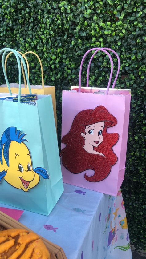 Goodie Bag Ideas, Birthday Setup, Party Goodie Bags, Birthday Party Goodie Bags, Mermaid Theme Birthday Party, Little Mermaid Birthday, Mermaid Theme Birthday, Paper Creations, Mermaid Theme