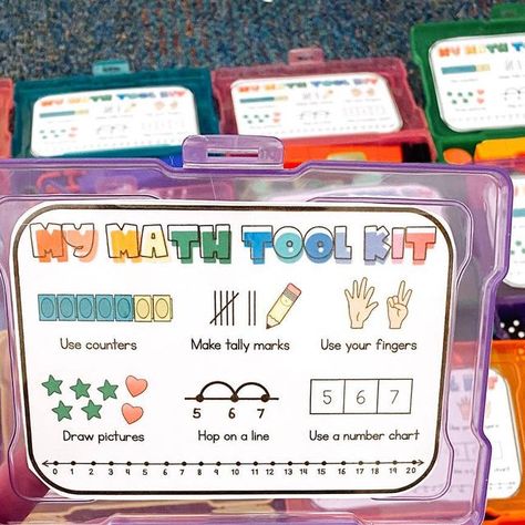 Math Manipulative Tool Kit, Math Kits Kindergarten, Kindergarten Math Tool Kit Student, Storing Math Manipulatives, Math Unit Organization, Math Manipulative Organization, Manipulative Storage Classroom, Math Centers Organization, Kindergarten Math Manipulatives