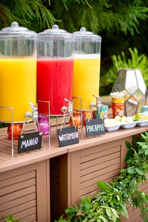 Wedding Juice, Beverage Stations, Beverage Station Party, Race Theme, Party Stations, Wedding Drink Station, Cocktail Station, Water Fruit, Beverage Station