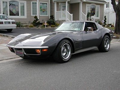 American & European Classic Cars - voitures américaines et européennes classiques: Chevrolet Corvette StingRay (1968, USA) Corvette C3, Car Guide, Chevrolet Corvette Stingray, Compact Cars, Chevy Corvette, Corvette Stingray, Us Cars, American Muscle Cars, Car Wallpapers