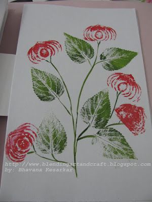 Vegetable and Leaf prints on card Print With Vegetables, Paint With Vegetables, Vegetable Print Art, Vegetable Art Painting, Vegetable Painting Ideas For Kids, Vegetables Printing Ideas For Kids, Vegetable Printing Ideas, Leaf Print Painting, Vegetable Printing Art For Kids