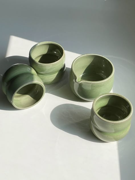 Wavy green cups and matcha bowl in color wasabi handmade ceramics Green Bowls Ceramic, Cup Shapes Pottery, Matcha Pottery Set, Handmade Ceramic Espresso Cups, Ceramic Matcha Cup, Beginner Pottery Ideas Wheel, Ceramic Bowl Handmade, Matcha Bowl Ceramics Handmade, Pottery Coloring Ideas