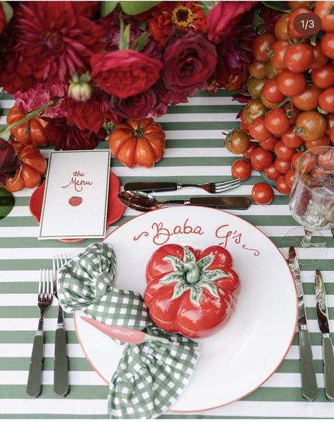 Tomato Wedding, Thats Amore Party, Spanish Lunch, Tuscany Flowers, Italian Dinner Table, Spritz Party, Social Kitchen, Bday Themes, Italian Dinner Party