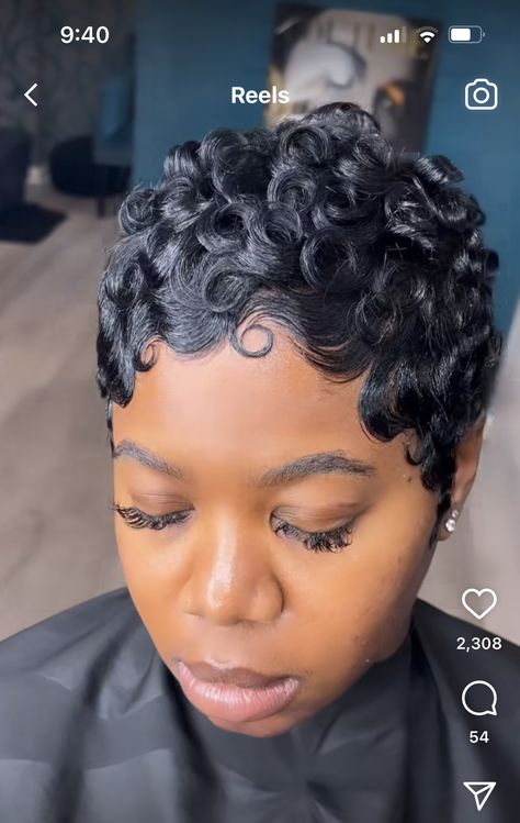 27 Piece Hairstyles, Finger Waves Short Hair, Short Relaxed Hairstyles, Finger Wave Hair, Black Hair Short Cuts, Short Hair Waves, Short Hair Images, Natural Hair Short Cuts, Short Hair Black