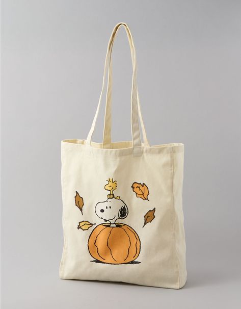 AE Peanuts Fall Tote Bag Fall Tote Bags Diy, Halloween Tote Bags Diy Paint, Fall Tote Bag Painting Ideas, Painted Tote Bags Ideas, Halloween Tote Bags Diy, Cute Tote Bag Ideas, Tote Bag Ideas Design, Painted Tote Bag Aesthetic, Cricut Tote Bags