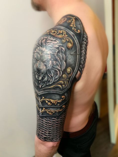 Armour Tattoo Shoulder, Tattoo Armor, Armor Sleeve Tattoo, Armour Tattoo, Tatuaje Cover Up, Shoulder Armor Tattoo, Body Armor Tattoo, Crest Tattoo, Armor Tattoo