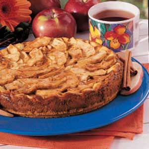 Bavarian Apple Torte Recipe - This is a really yummy treat!  I made it for my husband to take to work, and it was a big hit! Bavarian Apple Torte Recipe, Bavarian Torte, Apple Torte, Apple Coffee Cakes, Torte Recipe, Apples And Cheese, Apple Cake Recipes, Upside Down Cake, Apple Desserts