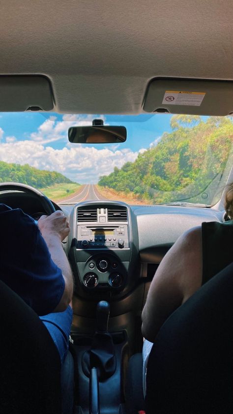 Fun Car Rides Aesthetic, Road Trip Family Aesthetic, Family Car Trip Aesthetic, Family Road Trip Aesthetic, Family Trip Aesthetic, Family Car Ride, Aesthetic Roadtrip, Road Trip Family, Family Car Trip