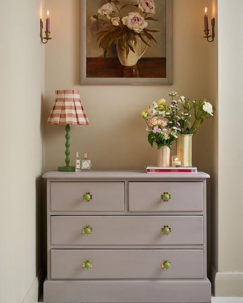 This thrifted chest of pine drawers has been glammed up with Annie Sloan Chalk Paint by Georgia @houseofhetheringtons. 💛💜 Color: Paloma is a lilac taupe Chalk Paint® color made from mixing purple and yellow complementaries with white to make a soft warm neutral. It is both a modern contemporary colour and a classic color that was used when a range of purples first became possible. #upcycling #paintedfurniture #upcycled #upcycledfurniture #secondhandhome #thriftedhome #vintagehome #vintageh... Vibrant Furniture, Annie Sloan Satin Paint, Artistic Interior, Lilac Wall, Cottagecore Bedroom, Interior Elements, Chalk Paint Colors, Purple And Yellow, Living Room Shop