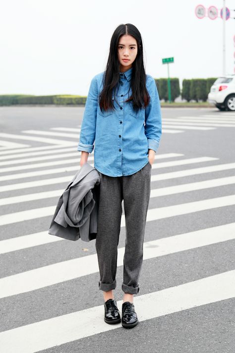 yes-asianstreet:  Click here for more Asian Street Fashion! The Sartorialist, Masculine Fashion, Blue Denim Shirt, Masculine Style, Asian Street Style, Mode Casual, Vogue Korea, Baggy Pants, Tomboy Fashion