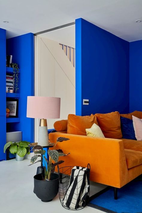 Tropical-Terrace-SW2 London Location House Large Open Plan Kitchens, Colourful Home, London Houses, Colourful Living Room, Blue Home Decor, Blue Living Room, Blue Interior, Mid Century House, Happy Tuesday