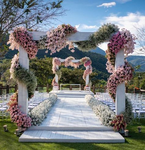 Decorating Ideas Wedding, Wedding Decoration Idea, Wedding Decorating Ideas, Ideas Wedding Decoration, Decoration Ideas Wedding, Wedding Reception Layout, Destination Wedding Decor, Wedding Decorating, Wedding Decors