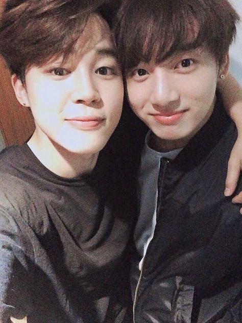 [♡] #Jikook #Jimin x #Jungkook Bts Quiz, The Fray, Army Bts, Jungkook Selca, Boy Scout, Jin Bts, Bts Group, Krabi, Jimin Jungkook