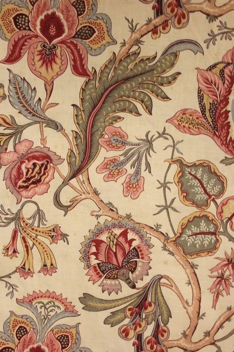 Jacobean Embroidery, Art Chinois, Vintage Floral Pattern, Design Textile, Antique Fabrics, Art Japonais, Fabric Upholstery, Textile Patterns, Rye