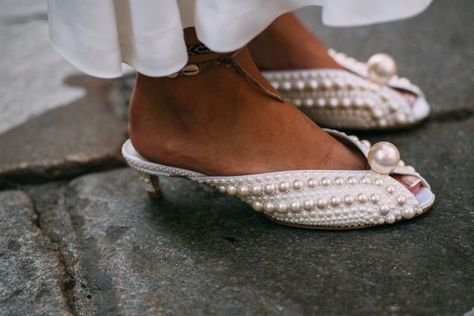 Street Style at Fashion Week: Best Photos from MFW Spring 2019 – Footwear News Jimmy Choo Pearl Slingbacks Elegant Shoes Heels, Jimmy Choo Bridal, Street Style Bags, Pearl Shoes, Wedding Shoes Bride, Shoe Inspiration, Bride Shoes, Jimmy Choo Shoes, Fashion Week Street Style