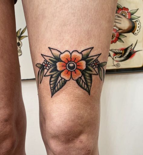 Traditional Tattoos Women, Upper Knee Tattoo, Traditional Knee Tattoo, Traditional Tattoo Woman, Gemini Symbol, Traditional Tattoo Flowers, Knee Tattoo, Body Is A Temple, Gumball Machine