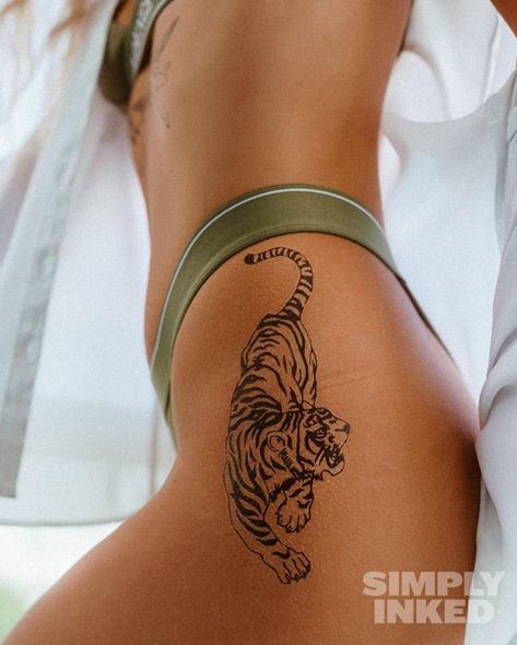 Prowling Tiger, Tiger Tattoo Design, Hip Tattoos Women, Dope Tattoos For Women, Red Tattoos, Stylist Tattoos, Thigh Tattoos Women, Cute Tattoos For Women, Discreet Tattoos