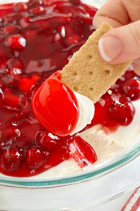 Cherry Cheesecake Dip is a no bake dessert dip made with marshmallow fluff, cream cheese, Cool Whip and pie filling. An easy recipe and a delicious dessert cheesecake lovers will love! Cherry Cheesecake Dip, Dessert Summer, Dessert Oreo, Cheesecake Dip, Sweet Treats Desserts, Sweet Dips, Dip Recipes Easy, Cherry Cheesecake, Dessert Dips