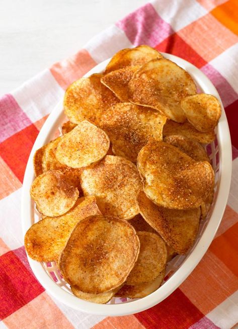 Homemade Potato Chips, Baked Potato Chips, Potato Chip Recipes, Bbq Potatoes, Grilling Ideas, Recipes Drinks, Fresh Potato, Homemade Chips, Snack Dip