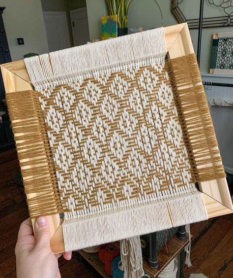 Erin Gould on Instagram: “We are going back to the framed weavings! This is the third one I completed and the gold linen string from @ganxxet is doing everything for…” Frame Weaving, Weaving Patterns Design, Hanging Diy, Woven Furniture, Macrame Wall Hanging Diy, Love Simple, Patterns Design, Wall Hanging Diy, Woven Wall Hanging