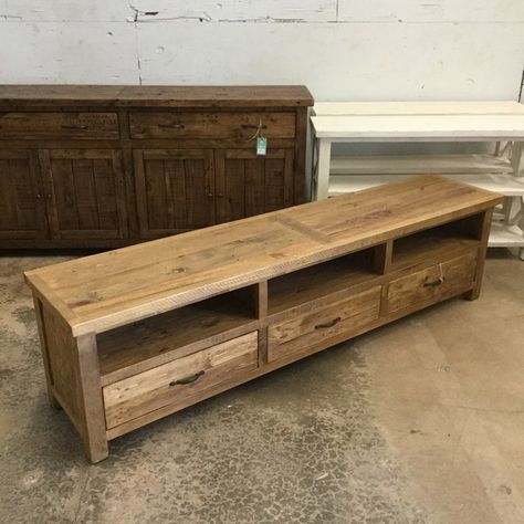 Wooden Tv Console Ideas, Wooden Tv Stand Ideas For Living Room, Western Tv Stand, Tv Stands Ideas For Living Room, Tv Table Wood, Rustic Wood Tv Stand, Homemade Tv Stand, Pallet Furniture Tv Stand, Rustic Tv Stands