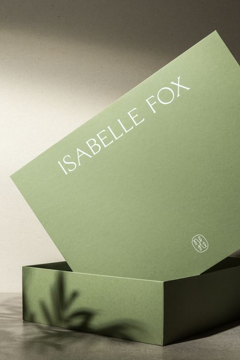 Isabelle Fox on Behance Web Design Illustration, Jewelry Packaging Design, Box Packaging Design, Packing Design, Packaging Labels Design, Creative Packaging, Packaging Design Inspiration, Print Packaging, Business Card Mock Up