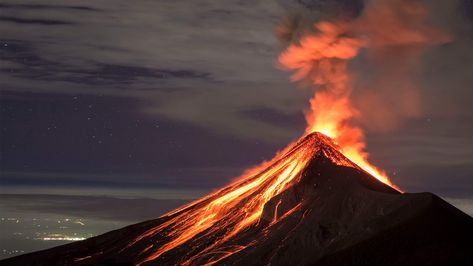 Why do some volcanoes explode? Shield Volcano, Pacaya, Rock Cycle, Earth Surface, Lava Flow, Active Volcano, Central American, Caribbean Sea, Pacific Ocean