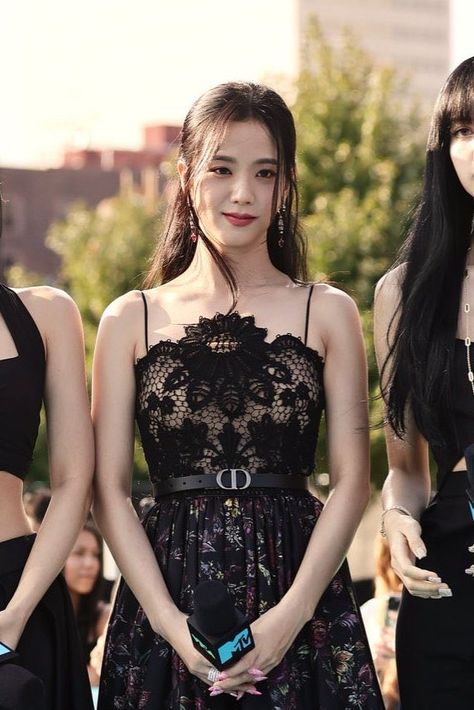 Jisoo Formal Outfit, Blackpink Dress Outfit, Blackpink Dress, Jisoo Dior, Dior Dress, Pink Photo, Dior Fashion, Jisoo Blackpink, Black Pink Instagram