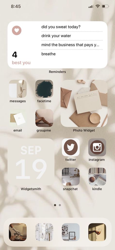 Champagne Pammy 🥂 on Twitter: "Took a minute but I’m satisfied! #ios14homescreen… " Ios14 Aesthetic, Ios Update, Widget Design, Iphone Home Screen Layout, Home Screen Layout, Iphone Home Screen, Screen Layout, Iphone App Layout, Iphone Organization