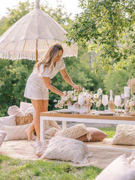 Girls Backyard Boho Picnic Party - Rachel A. Clingen Wedding & Event Design Boho Picnic Party, Bridal Picnic, Fancy Picnic, Picnic Event, Chic Picnic, Picnic Engagement Photos, Backyard Boho, Picnic Engagement, Brand Launch