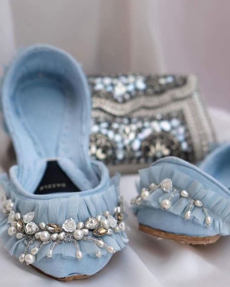 Green Pakistani Bridal Dress, Indian Shoes, Lipstick Kit, Female Shoes, Cute Shoes Heels, Cinderella Shoes, Shoes For Girls, Diamond Fashion Rings, Heavy Embroidery