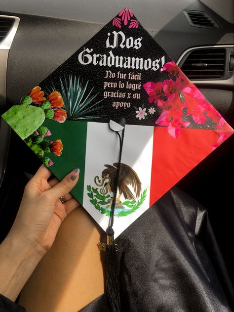 Mexican Cap Designs, Graduation Hat Designs Mexican, Honduran Graduation Cap, Mexican Quotes For Graduation, Mexican Nurse Graduation Cap, Mexican Grad Sash, Graduation Outfit Ideas Mexican, College Graduation Cap Ideas Mexican, Custom Graduation Caps Mexican