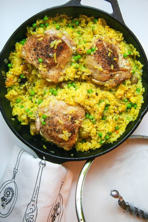 Saffron Rice Recipe, One Skillet Chicken, Chicken And Yellow Rice, Saffron Chicken, Company Recipes, Poached Chicken Breast, Broiled Chicken Breast, Saffron Recipes, Chicken And Rice Recipe